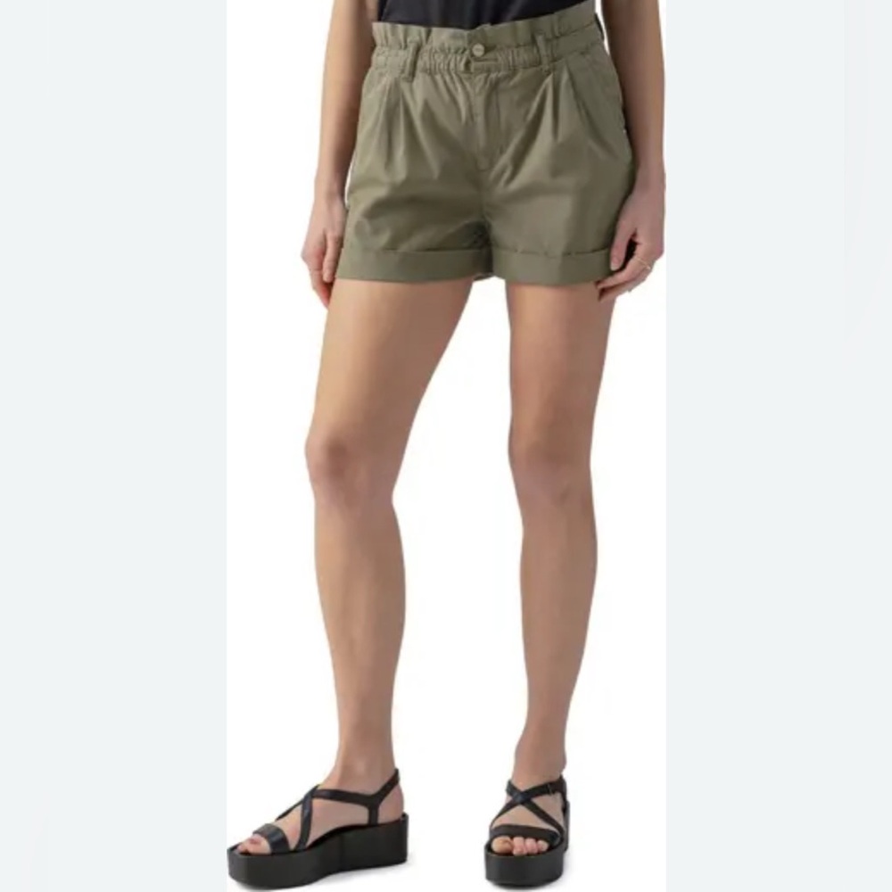 NWT Sanctuary Paperbag Elastic Waist Poplin Shorts in Green Size 27